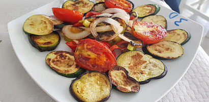 Nuevo Simon Sl. food