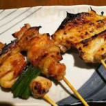 Tiara Petit Nourriture