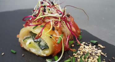 Meraki 17 food