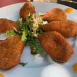 Casa Comaulis Comida