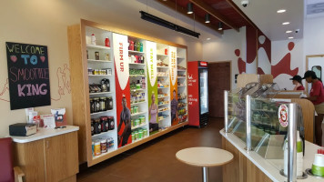 Panaderia Almendra inside