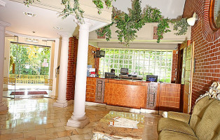 Narok — Círculo Mercantil inside