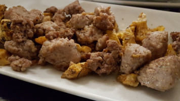 El Peix Que Es Mossega La Cua Nourriture