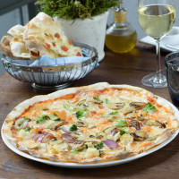 Piazza Italiana Comida