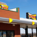 Welcome India Colmenar outside