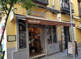 Mistura outside