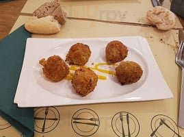 Tomates Verdes Fritos food