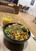 Komo Poke Bowl food