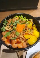 Komo Poke Bowl food
