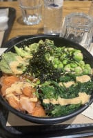 Komo Poke Bowl food