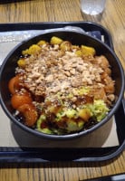 Komo Poke Bowl food