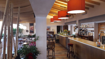 El Moli inside