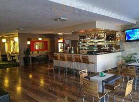 Café Sladkovský Dentro