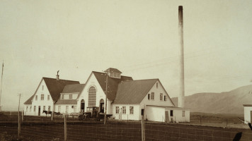 The Old Dairy Food Hall Mjólkurbúið Mathöll Exterior
