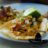 Pizzeria El Pont food