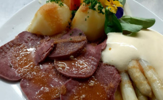 Local Museum Inn food