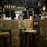 Vinoteca A Micalla inside