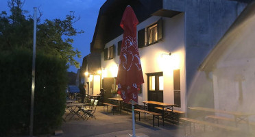 Buxarra outside