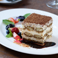 Piazza Italiana Comida