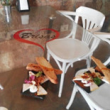 Brisas De Abades food