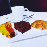 Stradivaruis Gastro Pub Karaoke food