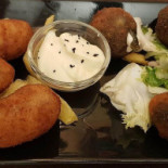 Recuerdos Tapas Bodega food