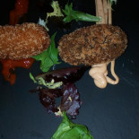 A L'alba Gastrobar food