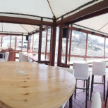 Pizzeria Monty inside