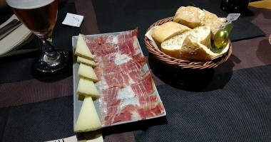 La Media Luna Nourriture