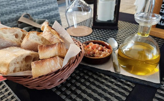 La Media Luna Nourriture