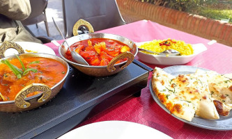 Taj Mahal Tandoori Almunecar Comida