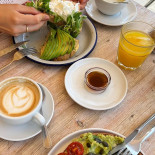 Oroma Coffee Nourriture