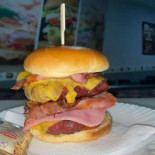 Menacho Burguer Pizza drink