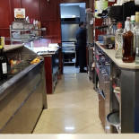 La Picaeta Menus Y Tapas Cafeteria À l'intérieur