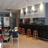 Bully Burger Hamburguesería En La Vega Baja Comida De Gran Calidad Außen