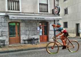 Depo Cafe Cantabria outside