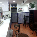 Taberna Gourmet Entre Cañas Dentro