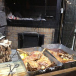 Mesón Chuchi Dentro