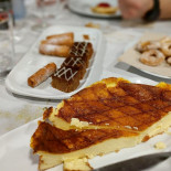 A De Rafael (casa Lodeiro CociÑa Tradicional. Comida