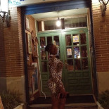 La Gata Azul outside