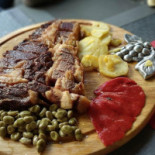 Charlotte Nourriture