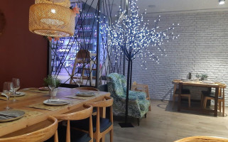 Garnache À l'intérieur