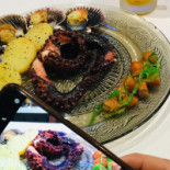 Gastrobar Music food