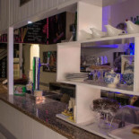 Honey Dukes À l'intérieur