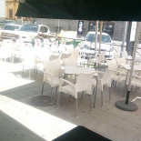 La Escuela Tapas Exterior