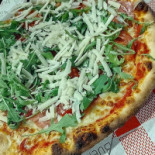 Paolo La Pizzería food