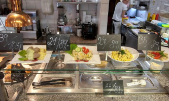 Nudleria Pizzeria Seladon inside