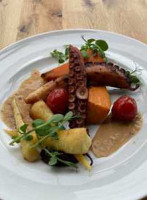 Viesnica Un Restorans Aparjods Comida