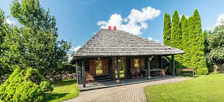 Viesnica Un Restorans Aparjods Exterior