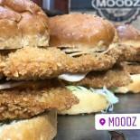 Moodz Burger Comida